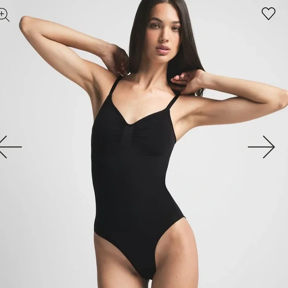 Skims Seamless Sculpt Brief Bodysuit (S/M) - Picture 4 of 5